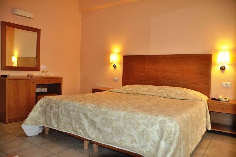 Park Hotel Nafplio Exterior photo